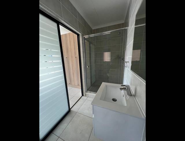 1 BEDROOM APARTMENT FOR SALE IN BLYDE RIVERWALK ESTATE